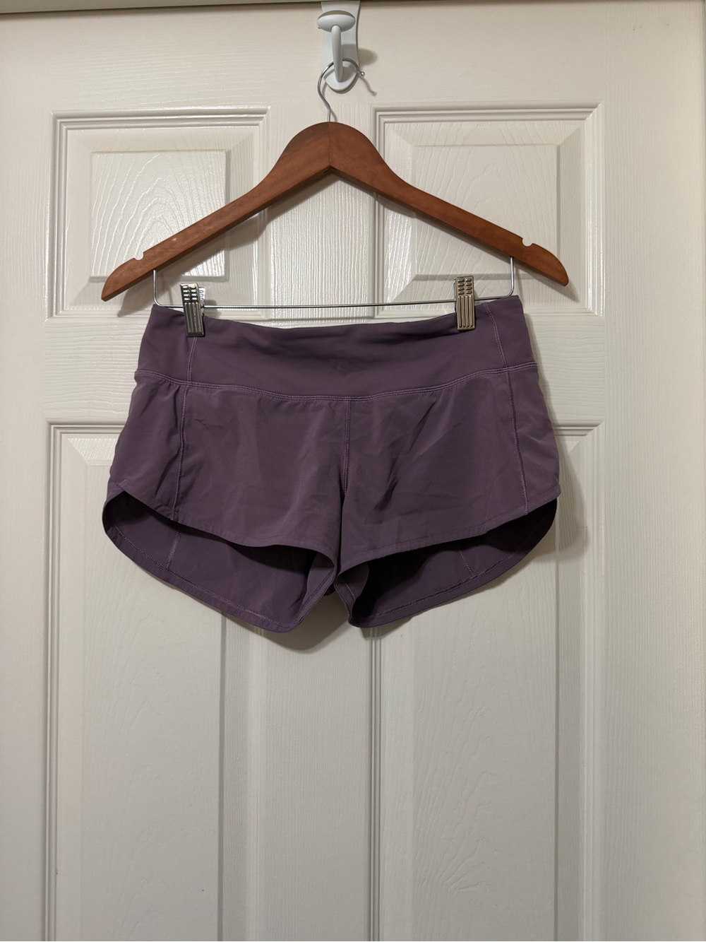 Lululemon athletica speed up short size 4 euc
